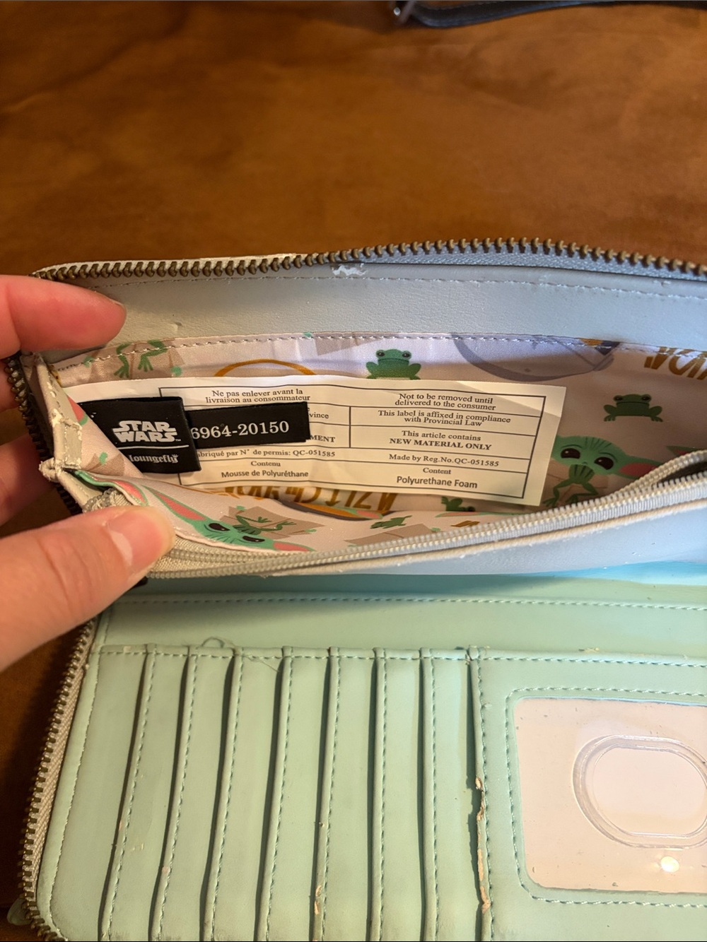 Loungefly StarWars Wallet - Picture 6 of 9